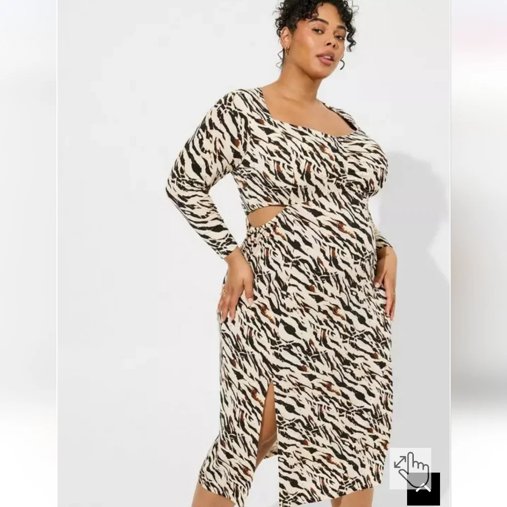 NWT Torrid Zebra Print Side Cutout Midi Dress - Size 2X - Picture 2 of 9